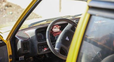 Çalınan otomobilin içinden peluş oyuncak çıktı