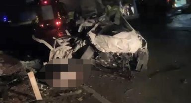 Düğün dönüsü feci kaza: 3 ölü