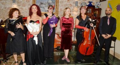 Dünya tangoları Kaleiçi'nde