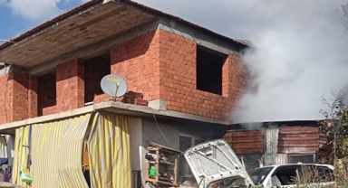 Ev yangını panik yarattı