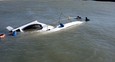 Fırtınada batan tekne denizden çıkarıldı