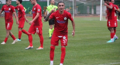 Galibiyetle tanıştı