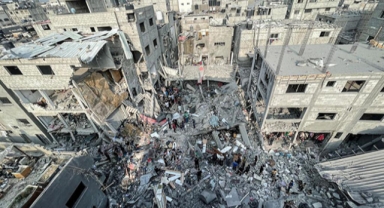 İsrail'in Gazze'ye saldırıları şiddetlenerek sürüyor