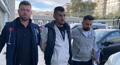 Kendisini darbedeni bacaklarından vurdu