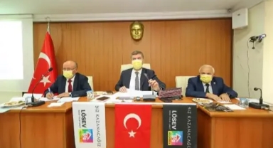 Lösemili Çocuklar Haftası'nda sarı maske taktılar