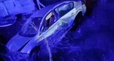 Otomobil takla attı