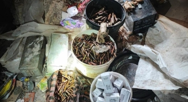 Pençe Kilit bölgesinde teröristlere ait mühimmat ele geçirildi