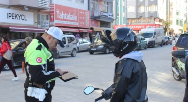  Polisten sürücülere bilgilendirme ve denetim