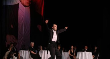  'Son Balo' ile anıldı