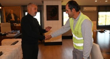 Sözen'den örnek çalışana ödül