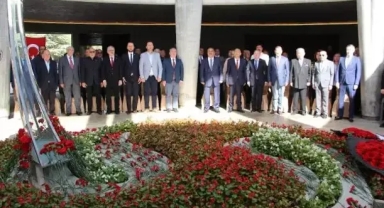 Süleyman Demirel 99. doğum gününde anıldı