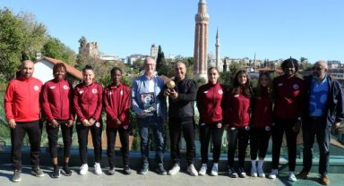 Türkiye'deki ilk ödül 1207 Antalyaspor'a