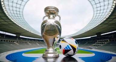 UEFA, EURO 2024'ün resmi maç topunu tanıttı