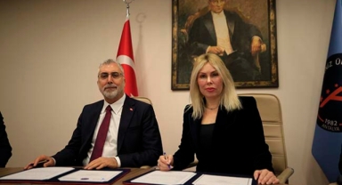 Üniversitede mesleki işbirliği protokolü