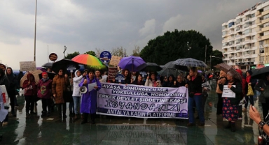 Yağmur bile engel olamadı 