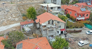 Yangında hasar gören ev restore edildi