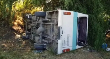 Yaşını büyütüp ehliyetsiz direksiyona geçmiş