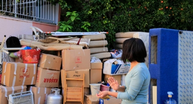 Yuva kurarken yuvası yıkıldı