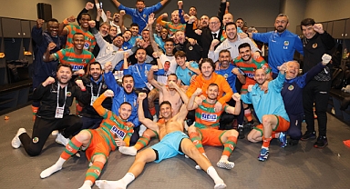 ALANYASPOR, BEŞİKTAŞ'I DEVİRDİ!