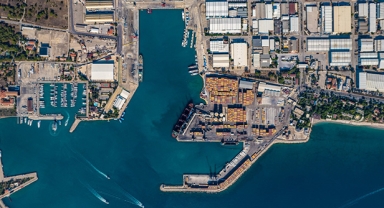 Kruvaziyerle 60 bin kişi geldi