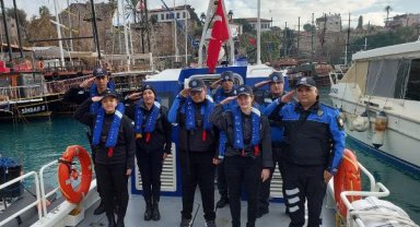 Antalya'da 1 günlüğüne polis oldular