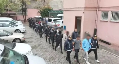 Aranan 71 kişi yakalandı