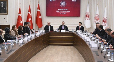 Asgari ücrette zam pazarlığı pazartesi günü devam edecek