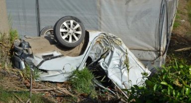 Babasının otomobiliyle kaza yapan genç öldü