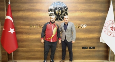 Başpehlivan Okulu, Yavuz Gürhan'ı ziyaret etti