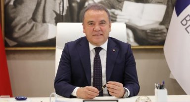 Böcek: Yeni yılınızı en içten dileklerimle kutluyorum