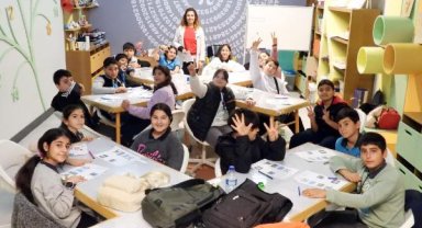 Eğlenerek öğreniyorlar