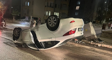 Elektrik panosuna çarptı