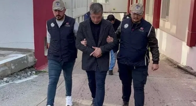 FETÖ’nün öğretmen imamı ile komiseri yakalandı