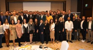 Genç iş insanlarında yeni yönetim heyecanı