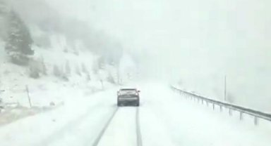 Kar yağışı, ulaşımda aksamalara neden oldu