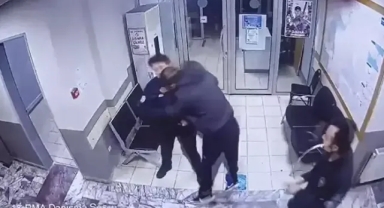 Karakolda polise saldırıp kaçtı