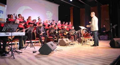 Konyaaltı'nda türkü gecesi