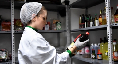 Konyaaltı'ndaki işletmelere yılbaşı denetimi yapıldı