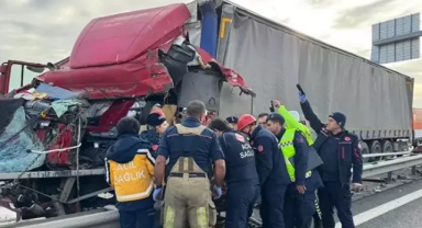 Lastiği patladı; facianın eşiğinden dönüldü