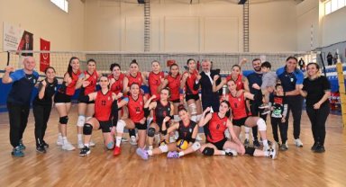 Zirveye yerleştiler