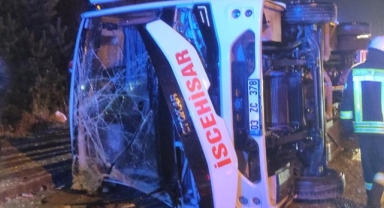 Midibüs devrildi: 25 yaralı