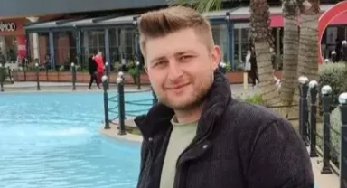 Motosiklet direğe çarptı