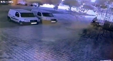 Motosiklet hırsızlığı kamerada