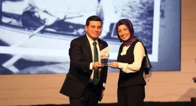 Ödüller sahiplerini buluyor