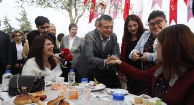 Özel, yerel seçimin ilk adayını açıkladı