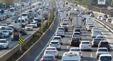 TÜİK: Kasımda 182 bin 301 taşıtın trafiğe kaydı yapıldı