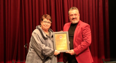 Türel ödül aldı 