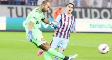 Abdülkadir Ömür, Ada'ya gitti