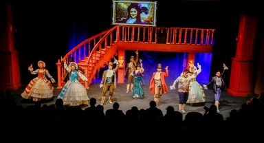 Antalya’da tiyatro rüzgarı 