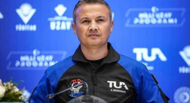 Astronot Alper Gezeravcı: Günlük ortalama 12-15 farklı görev gerçekleştiriyorum